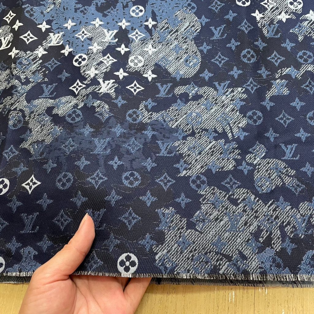 L24 Jacquard Fabric Camouflage Navy editorial product context 1