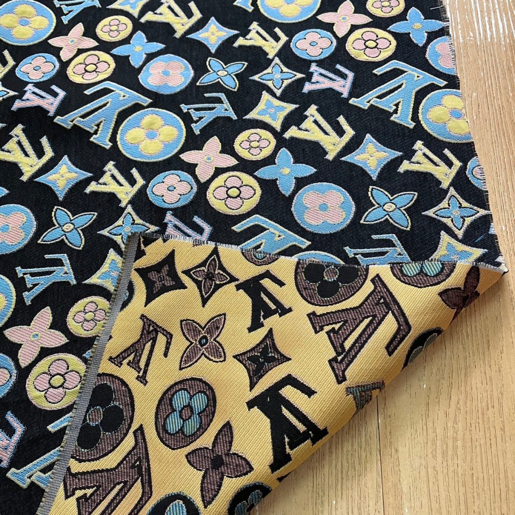 L29 Jacquard Fabric Irregular on Navy editorial product context 3