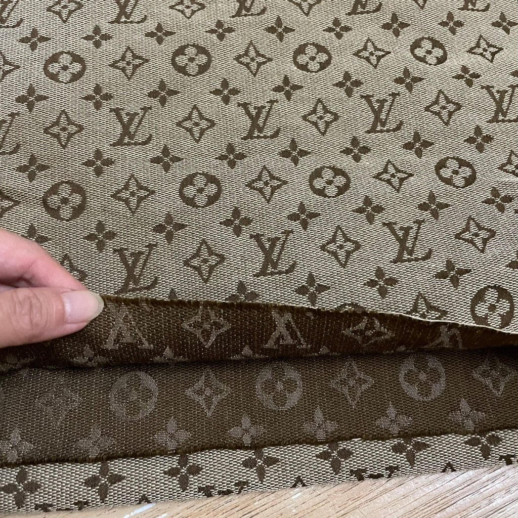 L22 Jacquard fabric Classic Tan editorial product context 3