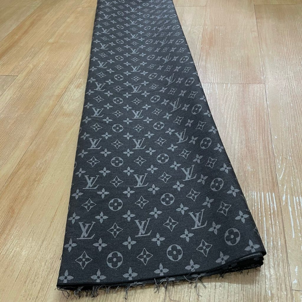 L30 Jacquard Fabric Grey on Charcoal editorial product context 3