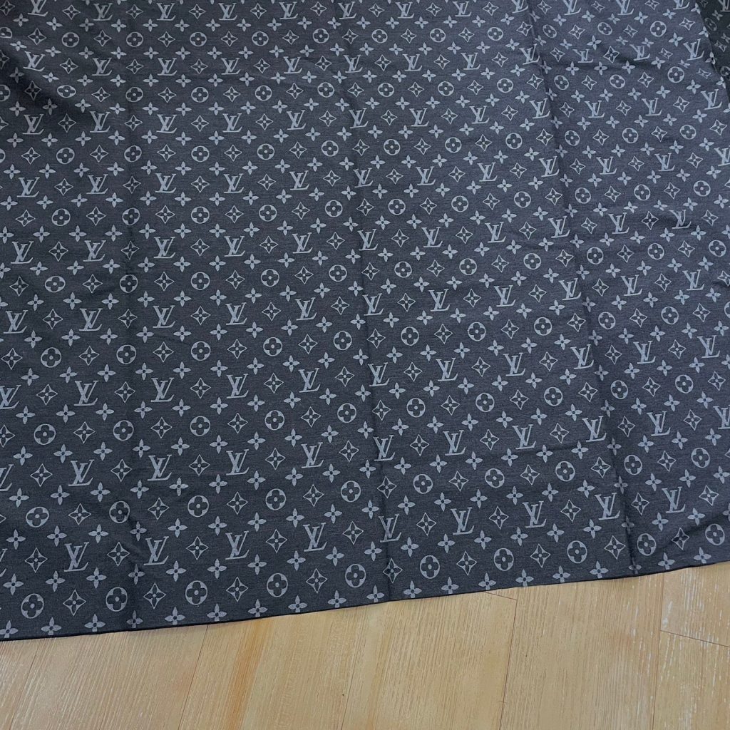 L30 Jacquard Fabric Grey on Charcoal editorial product context 2