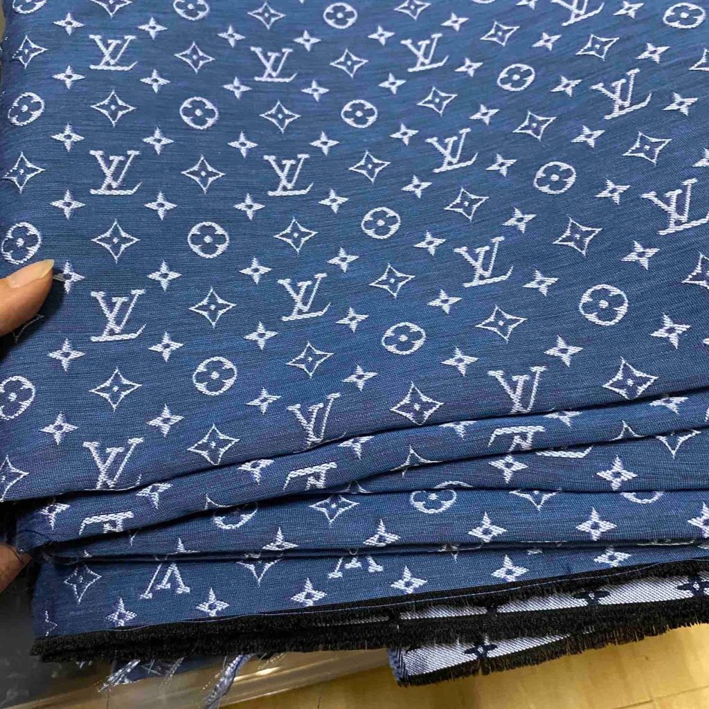 L09 Jacquard Fabric White on Blue editorial product context 3