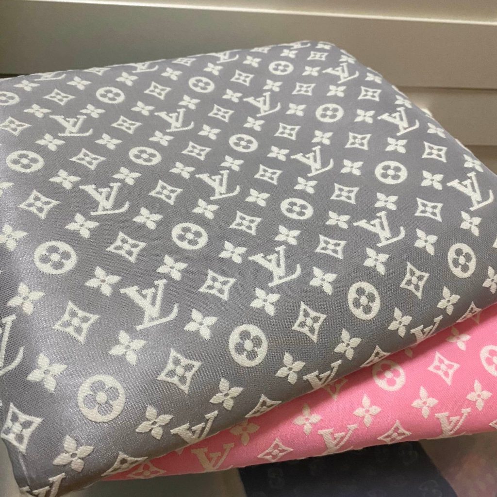 L12 Jacquard Fabric White on Light Grey editorial product context 1
