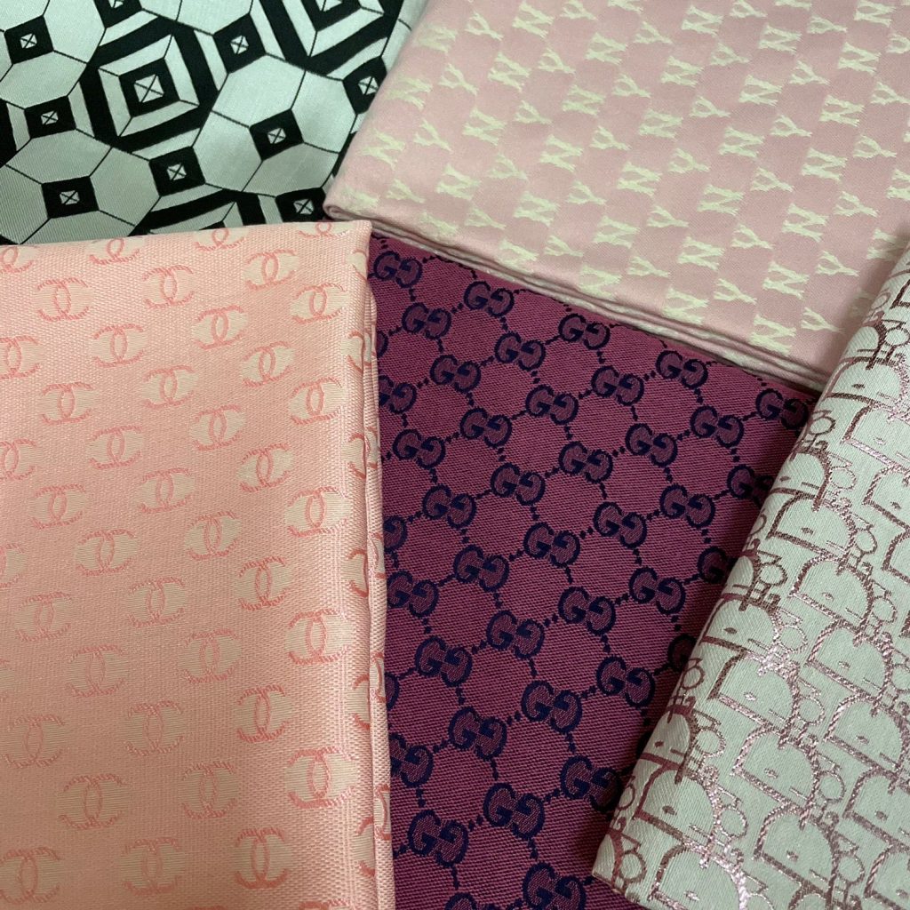 ((Clearance Sales)) 5 Yards Fabric Bundle Pink editorial product context 2