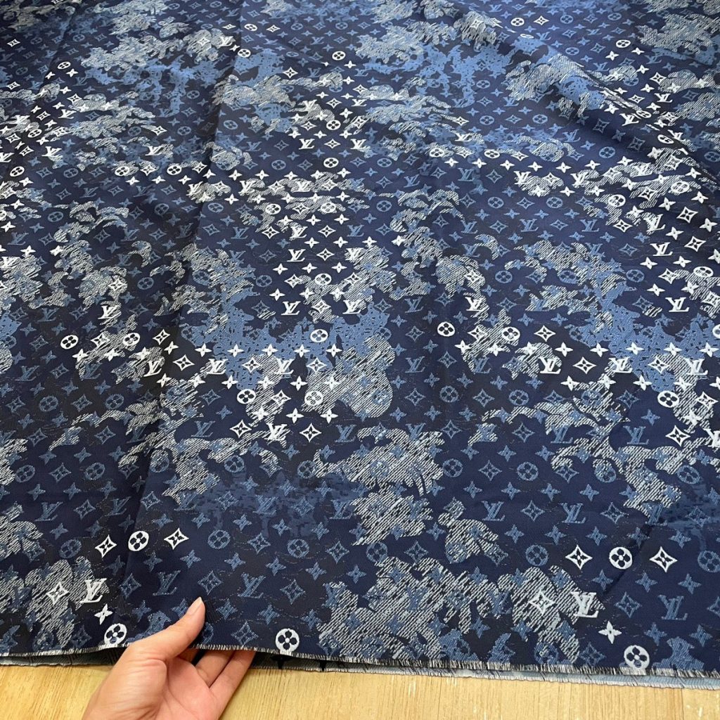 L24 Jacquard Fabric Camouflage Navy editorial product context 2
