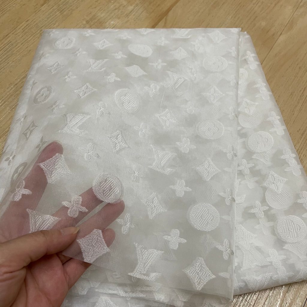 L20 Chiffon Fabric White editorial product context 3